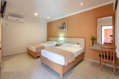 Tecnohotel Itzáes Hotels in der Nähe von Royal Caucel Square