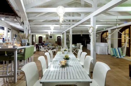 斯特利奧斯花園酒店