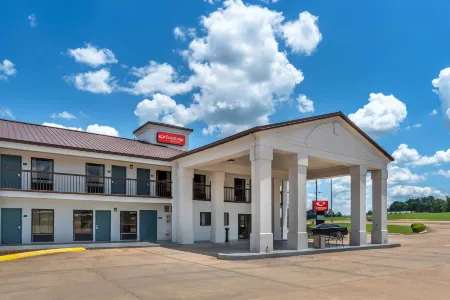 Econo Lodge Inn & Suites Отели в г. Neshoba County
