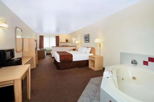 The Inn at Lander, Travelodge by Wyndham Hotels in Lander