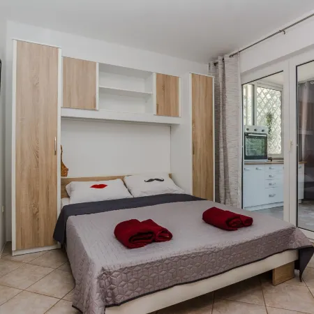 Apartment Jagunic Hotels in Vir