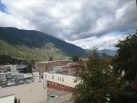 Cloudside Hotel - Mountain view