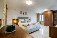 Agarathos Deluxe Homes - Kaliviani -on the Road to Balos