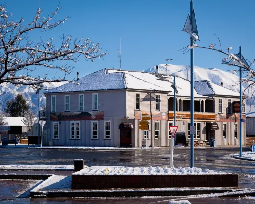 The Brown Pub Hotels in Methven