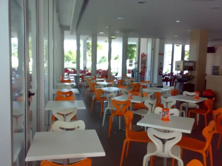 Parque de Campismo Orbitur Montargil Отели рядом с достопримечательностью «Barragem de Montargil»