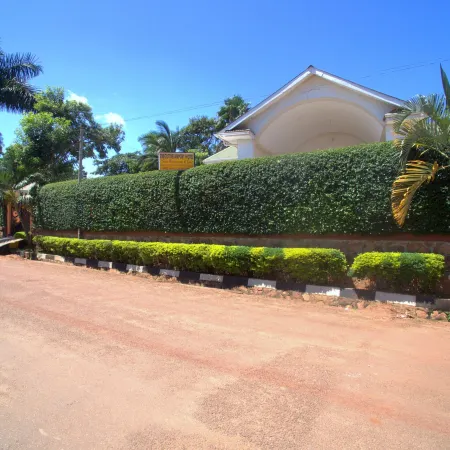Executive Airport Hotel
