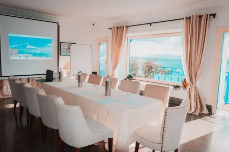 La Demeure Отели рядом с достопримечательностью «Ванны Антония Карфагенского»