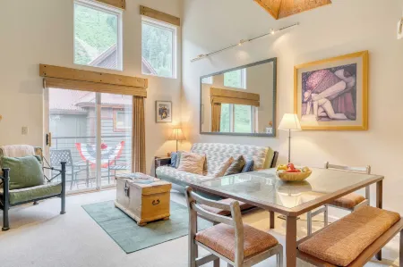 Double Diamond 23 by AvantStay Close to Town the Slopes