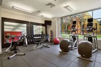 Hilton Pearl River Hotels in Nanuet