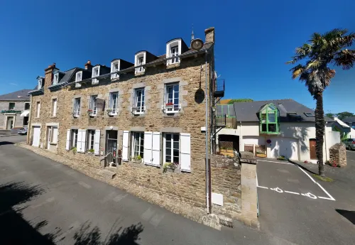 Contact Hôtel - Hôtel le Lion d'Or Lamballe Hotels in Lamballe