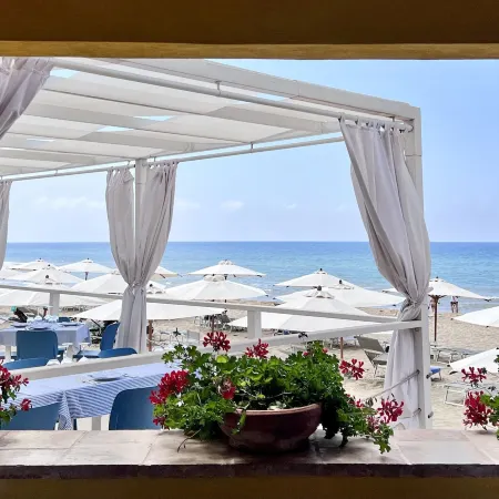 Aeneas' Landing Resort