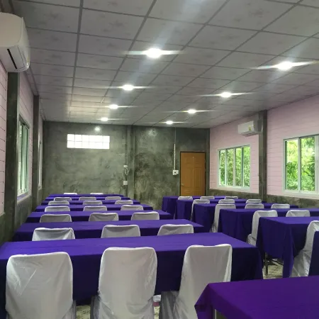 Warakorn Baansuan Amphawa