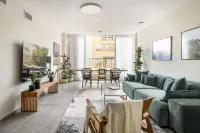 Spacious & Bright 3BR Apartment by Sea N' Rent