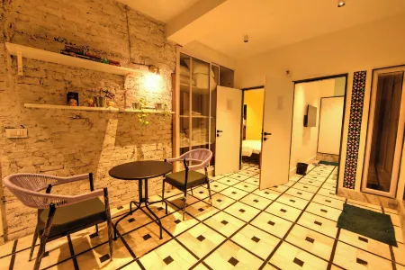 House of BB Отели рядом с достопримечательностью «Пандав Бгаван Комплекс»