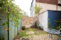The Lewes Place - Contemporary 3BDR House with Patio Hotels near Lime Tree House Residential Home