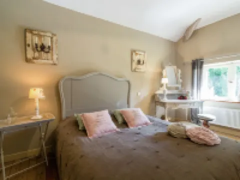 Quaint Holiday Home in Bièvre in the Forest Hotels in Bievre