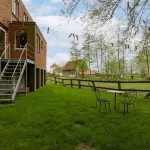 Huswell - Holiday Home Along the Canal with Great Views Hotels near Onze-Lieve-Vrouw-Hemelvaartkerk