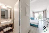 HOTIDAY Apartment Collection - Desenzano Отели в г. 