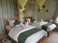 ngirisi hill silverback  lodge-bwindi Hotels near Buhoma village tour