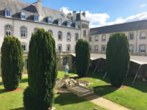 Espace Montcalm Hotels in Vannes