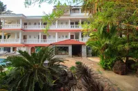 Treebo 克里斯塔爾金沙海灘度假村 北果阿縣住宿飯店