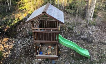 Winter Wonderland Cabin in Hmeenlinna, Finland