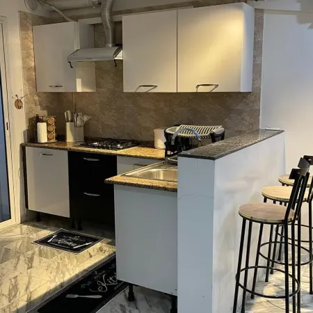 Cozy 1BR Retreat, Steps to Sand