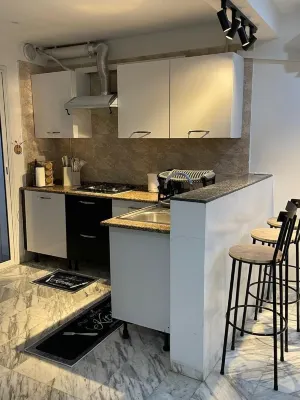 Cozy 1BR Retreat, Steps to Sand - 2-Star