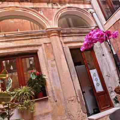 Al Duomo Inn Hotel Exterior