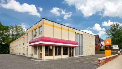 M Star North Canton - Hall of Fame Hotel di 