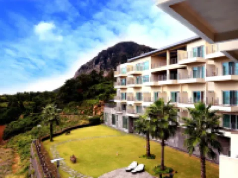 Y Resort Jeju Hotel dekat Taman Norimae
