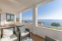 Villa Leo