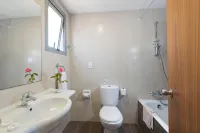 Natura Beach Hotel and Villas - bar