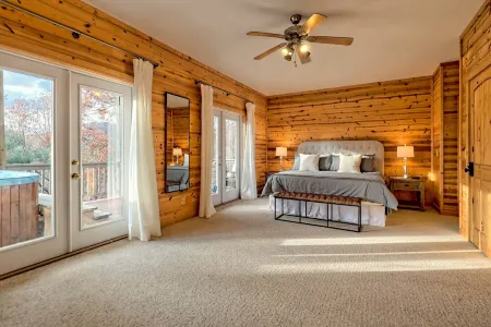 Mountain View ~ Sunsets on the Porch ~ Near Lake Burton!