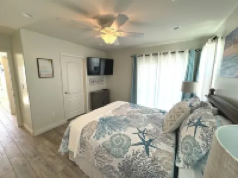 Paradise in Pismo!  Beachside Bliss  - 1 block from beach access!