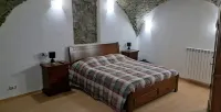 Finely renovated two-room apartment with typical stone vaults. Hotels in Pragelato