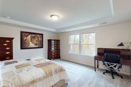 Charming new 3-bedroom house in Raleigh w/weekly 15% & monthly 30% discounts