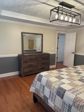 Holland Hillside Haven