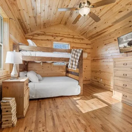 Cozy Jasper Cabin w/ Hot Tub & Fire Pit