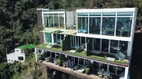 Sukha Resort Hotels in Saque