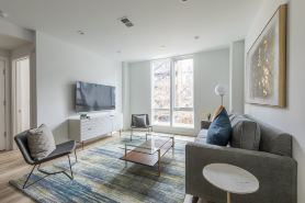 Stylish 3Br Retreat w Private Deck Near NYC