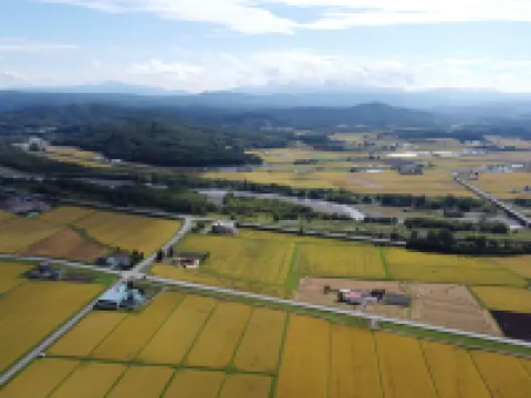 宿屋YADOKARI 比布町のホテル