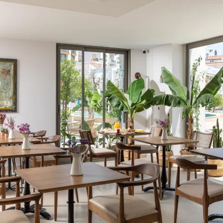 Cumbalica Garden Hotel