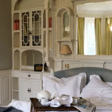 Oakley Court Отели рядом с достопримечательностью «Dramatica»