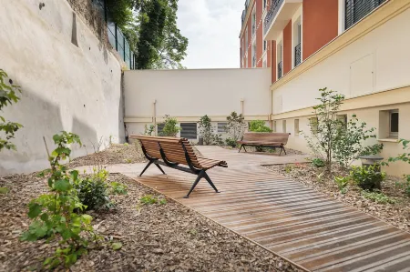 Zenao Appart'hôtels le Raincy Отели в г. Ле Ренси