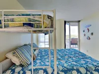Dolphin's Den - balcon