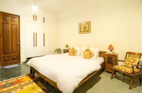 Opulent Antique 6Br Independent Villa in Gurugram Hotels in 