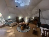 Fieldbrook Gnome Dome Hotels near Lady Bird Johnson Grove Trail