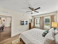 2-bedroom, 2-bath unit offers a family-friendly retreat just mins from LEGOLAND.