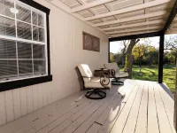 Country Cabin on the Creek in Belton with WiFi, AC Hotels in Belton